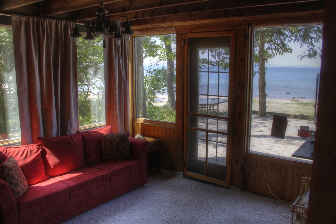 Cottage 114 Tiny Beaches Road South Study